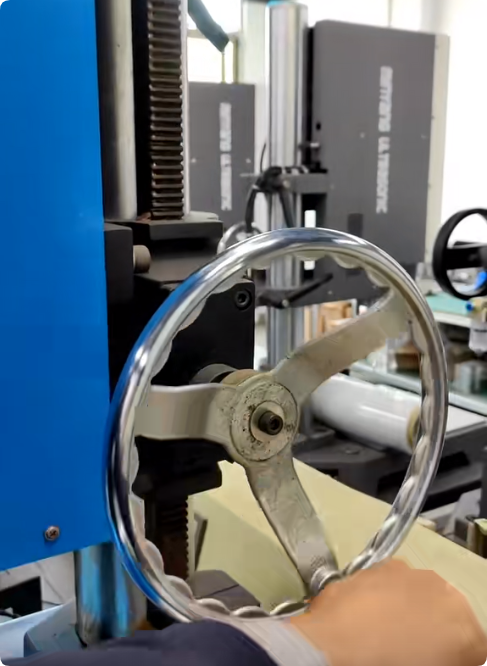 深圳塑膠模具廠,深圳市模具廠,深圳模具廠,深圳模具,深圳塑膠模具