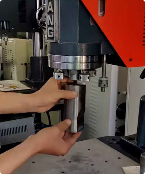 深圳塑膠模具廠,深圳市模具廠,深圳模具廠,深圳模具,深圳塑膠模具