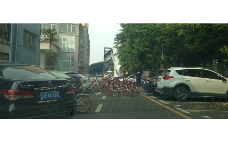 同學(xué)32年，相見后送別，計算機(jī)科學(xué)系轉(zhuǎn)行模具廠后的見面